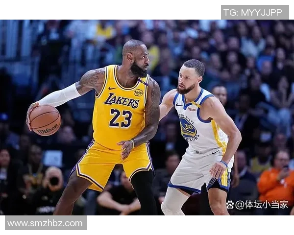 火箭与爵士激战正酣10月27日NBA精彩对决引发球迷热议 火箭与爵士激战正酣10月27日NBA精彩对决引发球迷热议